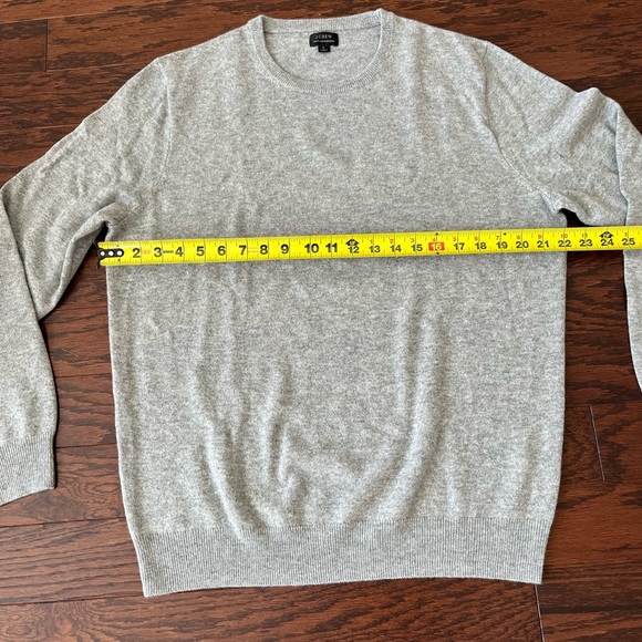 J. Crew - 100% Cashmere Crewneck Sweater - Picture 5 of 7